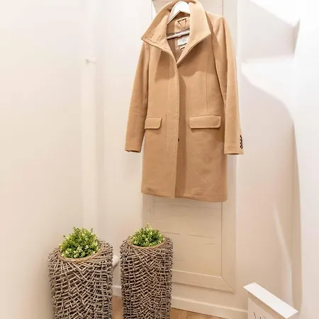 Anton غريتسيل